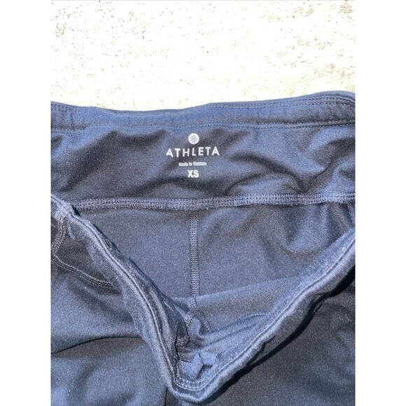 Athleta Size‎ XS Crop Capri Legging Black Stretchy - Picture 2 of 3